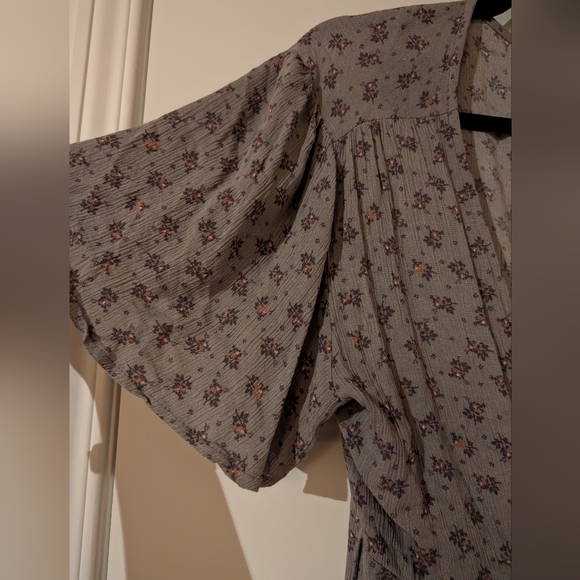 Short sundress wraparound - Picture 2 of 4